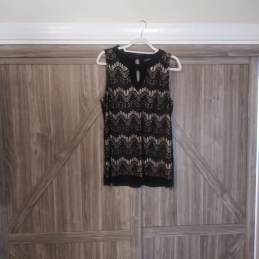 Sassy size 1x lace sleeveless top for office or nights out on the town!